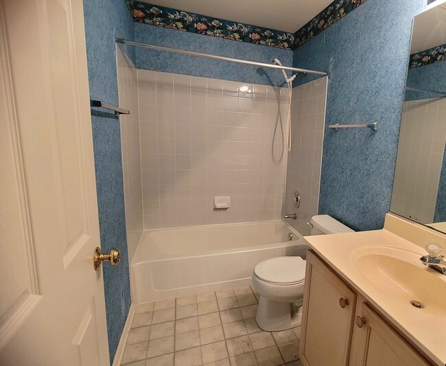 Building Photo - 2125 Fulham Dr