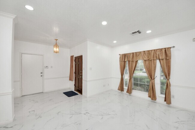 Building Photo - 3138 Waters View Dr