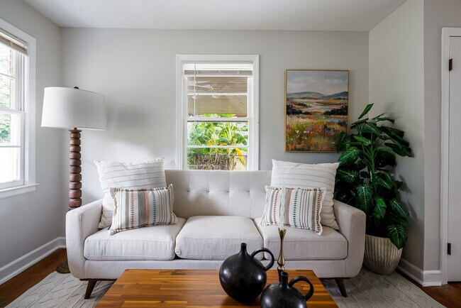 Building Photo - Charming 3-Bedroom Brick Home – Comfort, S...