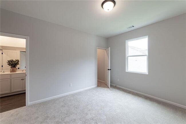 Building Photo - 212 Birchwood Row