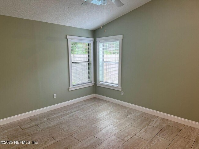 Building Photo - 2038 St Martins Dr W