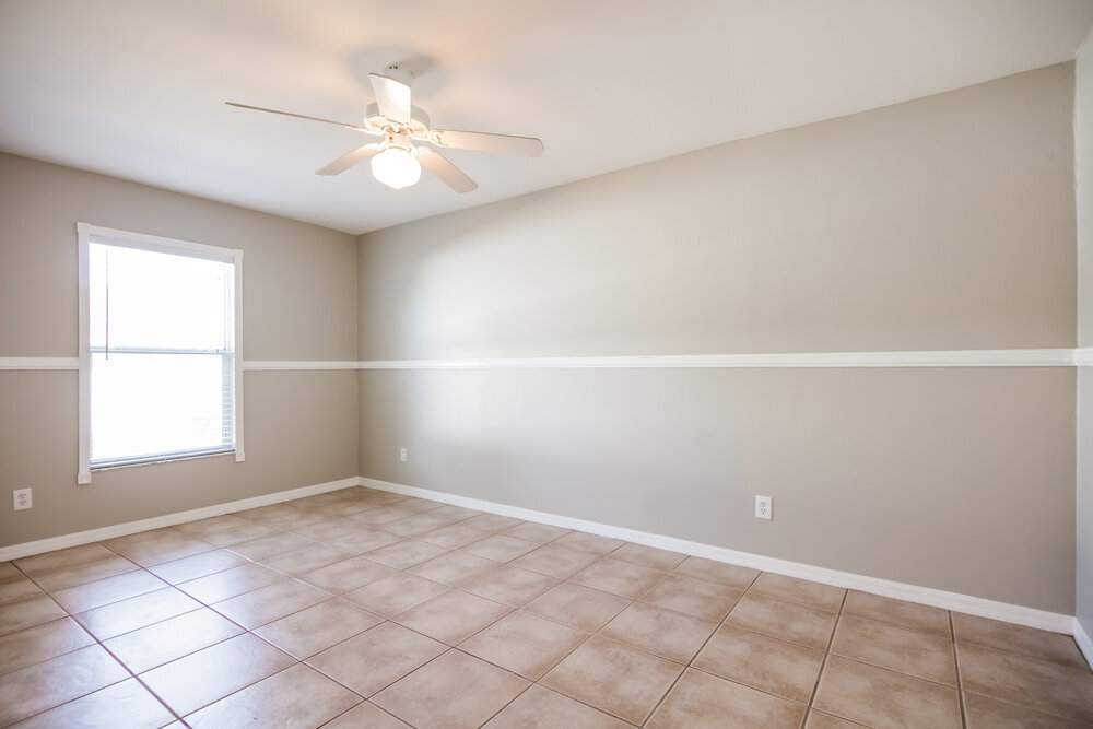 Building Photo - 229 SW 43rd Ln