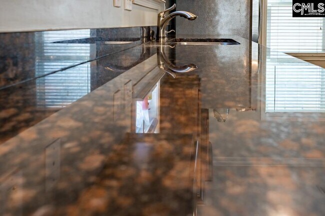 Building Photo - 233 Jackstay Ct