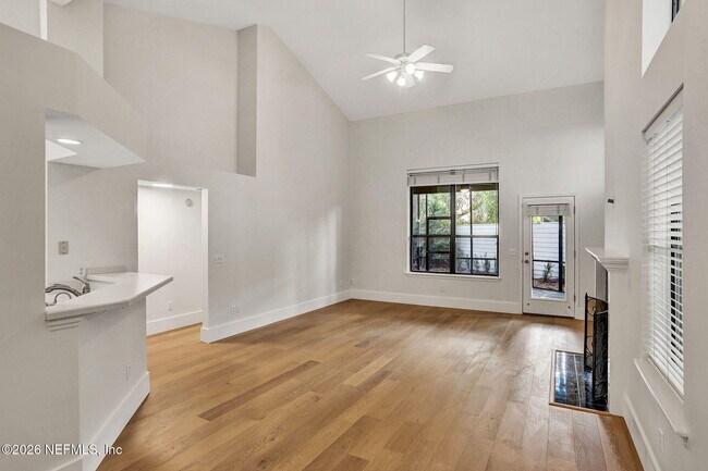 Building Photo - 38 Loggerhead Ln