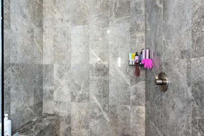 Building Photo - 501 West Ave