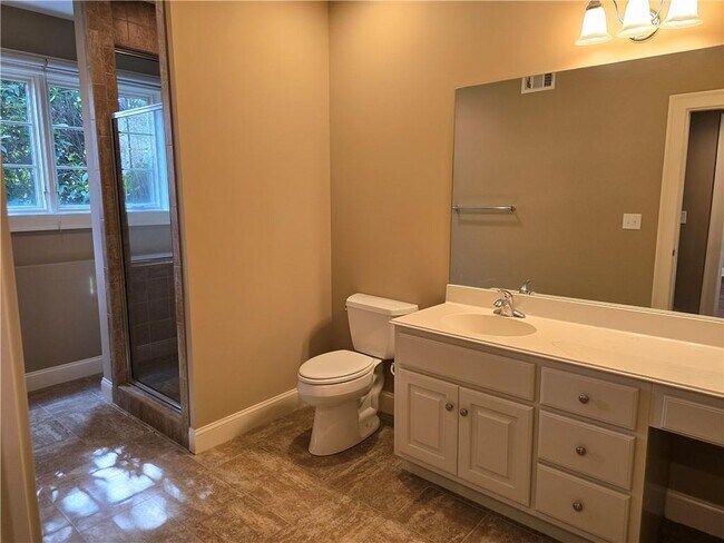 Building Photo - 1462 Georgia Club Dr