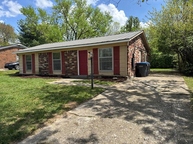 Primary Photo - 6907 Longlake Dr