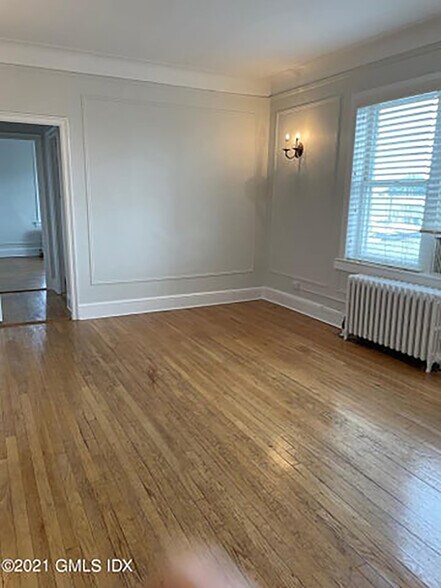 Building Photo - 271 Greenwich Ave