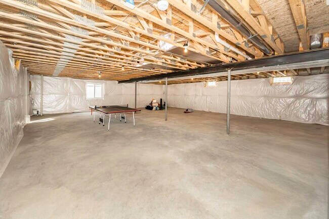 Building Photo - 1858 Upland Dr