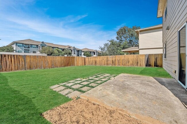 Building Photo - 1520 Anise Dr
