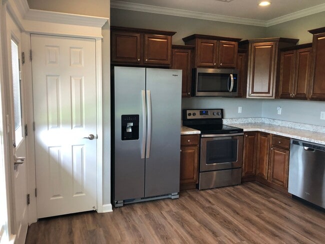 Building Photo - 1905 Rehoboth Cir