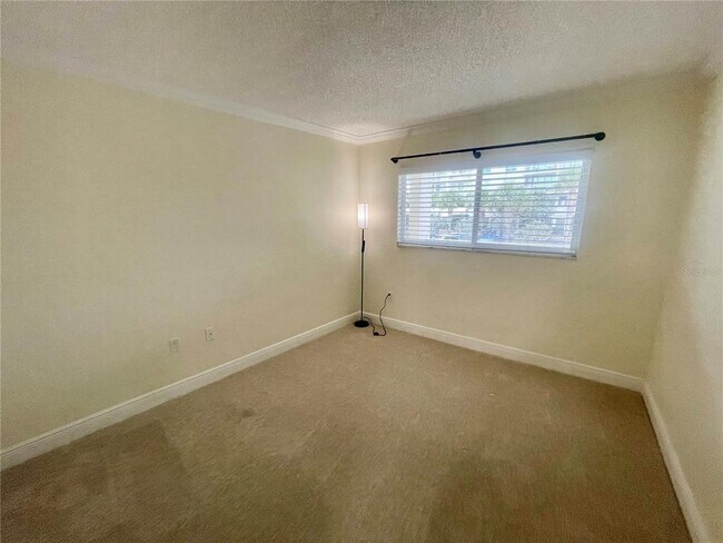 Building Photo - 1361 Snell Isle Blvd NE