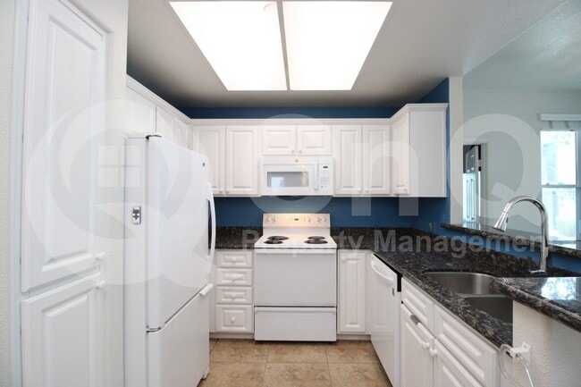 Building Photo - 11375 E Sahuaro Dr