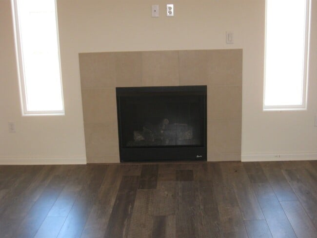 Building Photo - 1339 Darien Ct