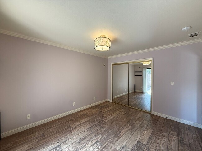 Building Photo - Beautiful Single Story Foxenwood Townhome in Orcutt with Easy Access to VSFB