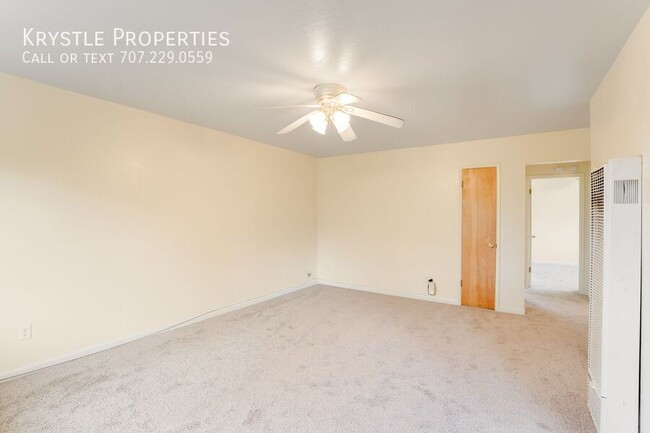 Building Photo - NOW Available In Benicia! 2 BD, 1 BA Condo...