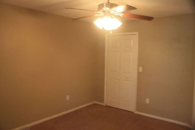 Building Photo - 5016Park2227