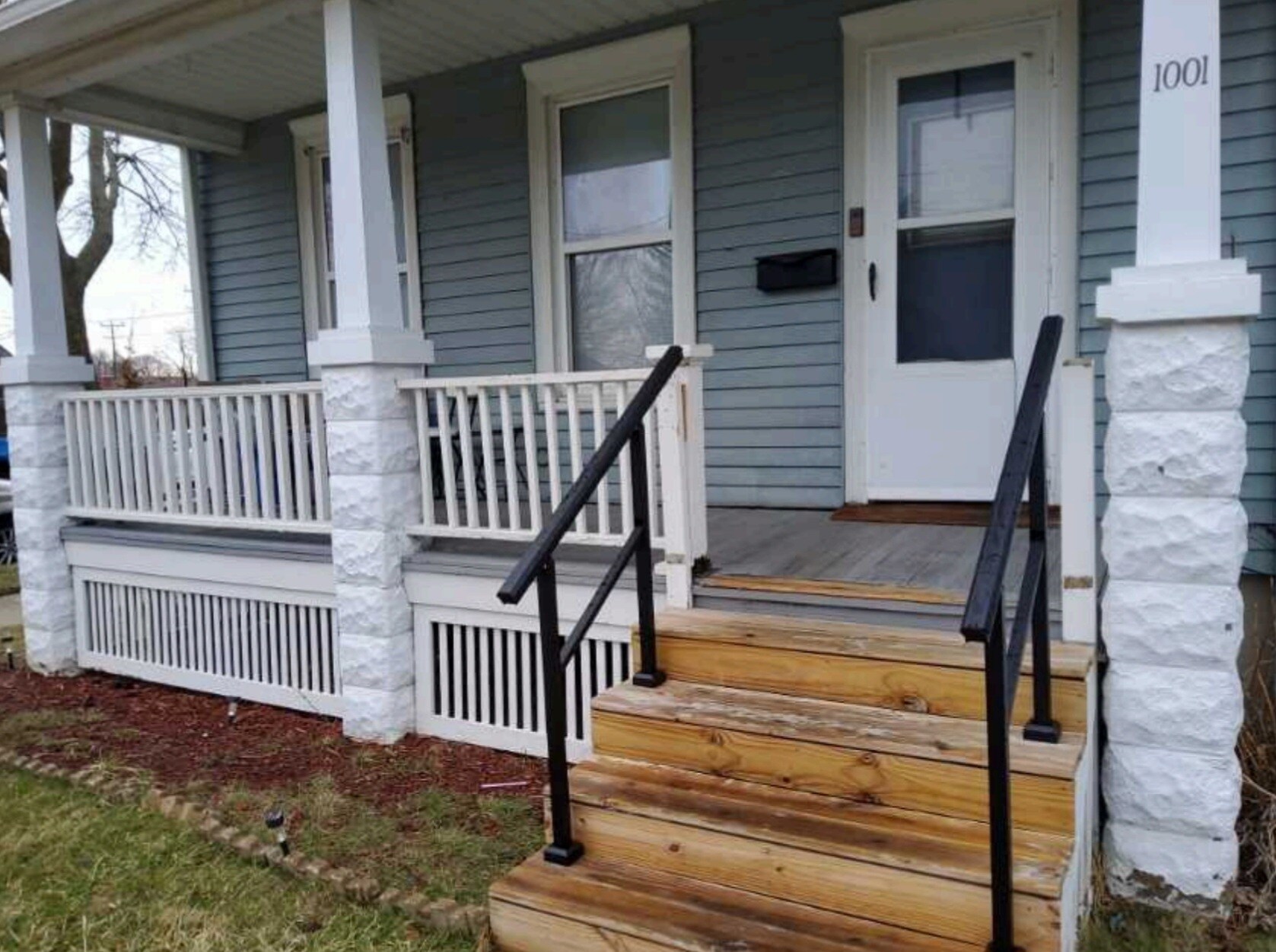 Building Photo - 1001 Delamere Ave