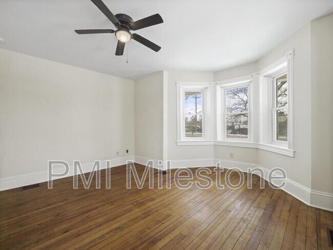 Building Photo - 1001 Pope Ave