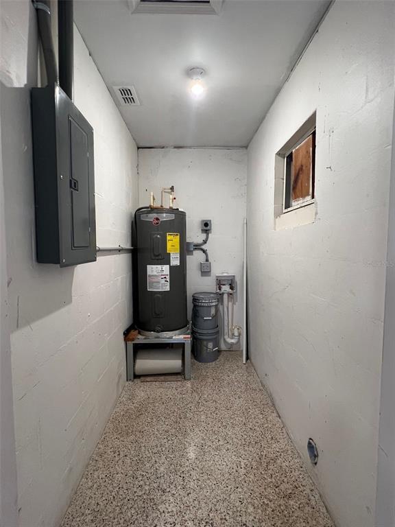 Building Photo - 340 S Simpson St