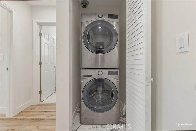 Building Photo - 1916 Cedar Ave