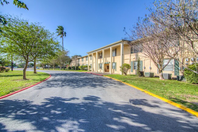 Primary Photo - 3801 Boca Chica Blvd