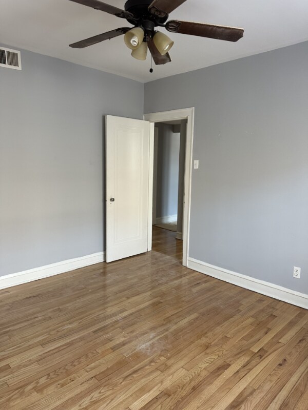 Building Photo - 5031 N Harding Ave