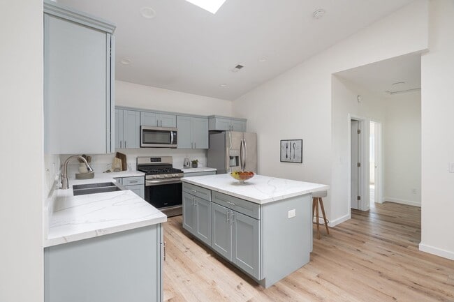 Building Photo - 4842 College Ave