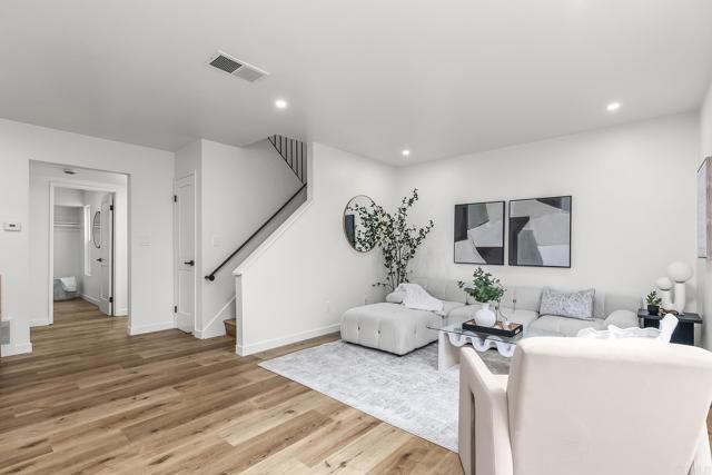 Building Photo - 4514 Dawson Ave