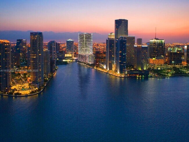 Building Photo - 200 Biscayne Blvd Way