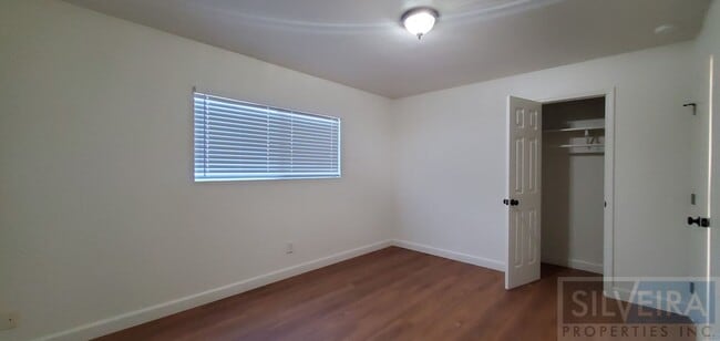 Building Photo - Cozy 3 bedroom 1 Bath home!