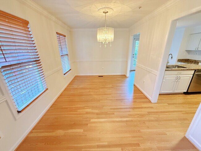 Building Photo - 10130 Treble Ct