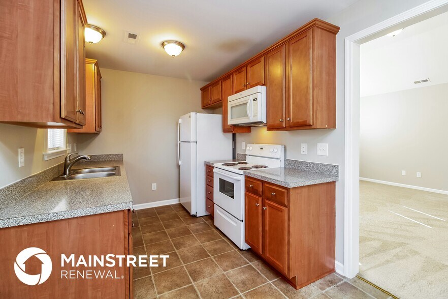 Building Photo - 3385 Tinley Park Dr