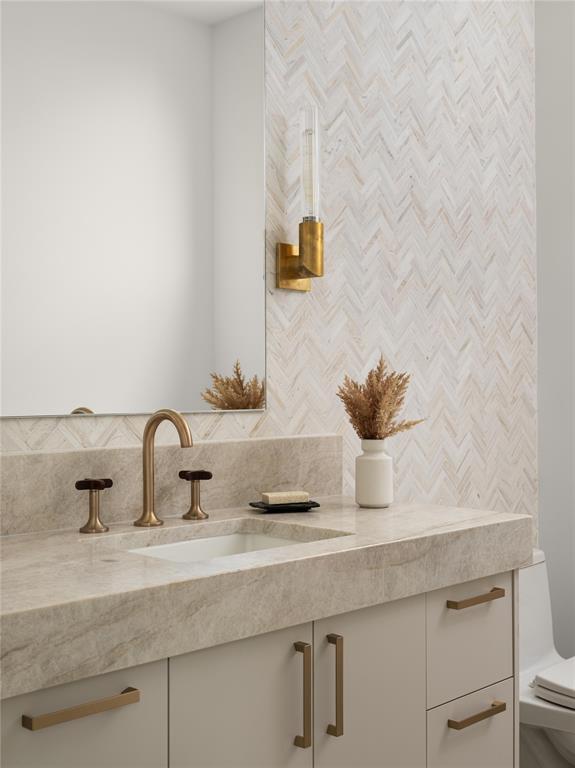 Building Photo - 2401 Oakhaven Cir