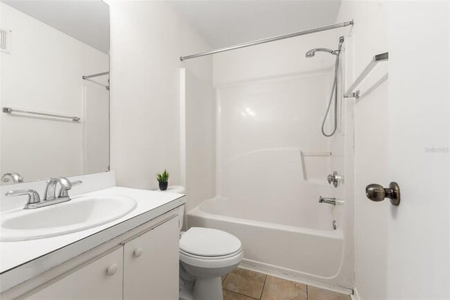 Building Photo - 4000 SW 23rd St