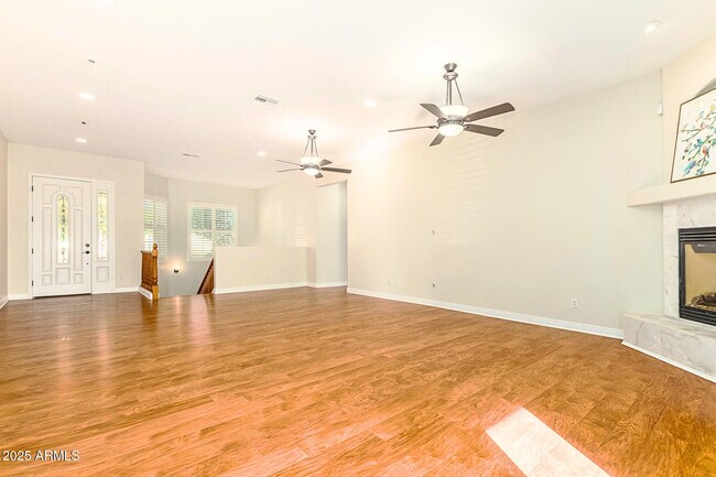 Building Photo - 4213 E Edgemont Ave