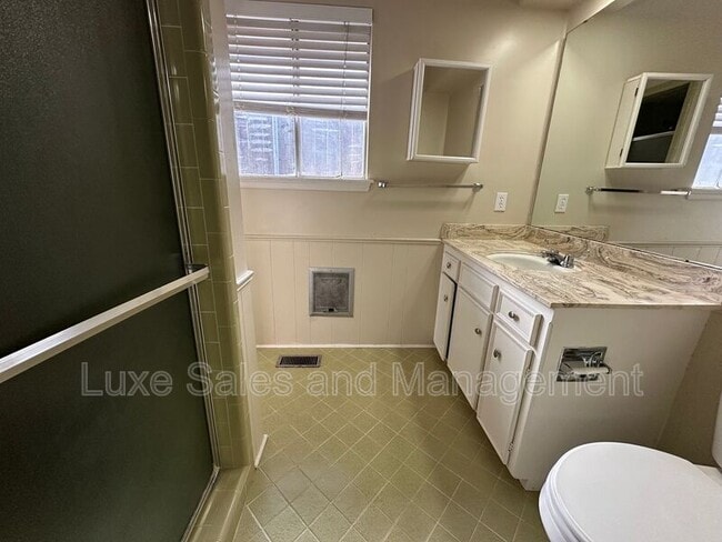 Building Photo - 2518 NW 62nd St