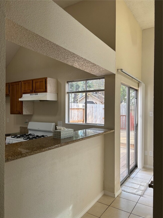 Building Photo - 18619 S Lyford Dr