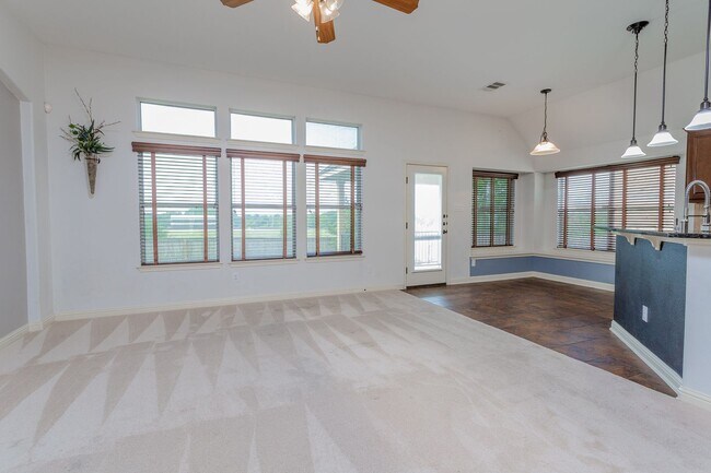 Building Photo - Your Ideal Home Awaits – 4BR, 3BA & More!