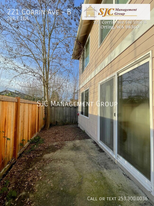 Building Photo - 221 Corrin Ave NW