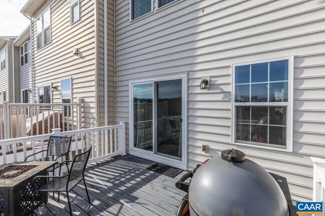 Building Photo - 2033 Elm Tree Ct