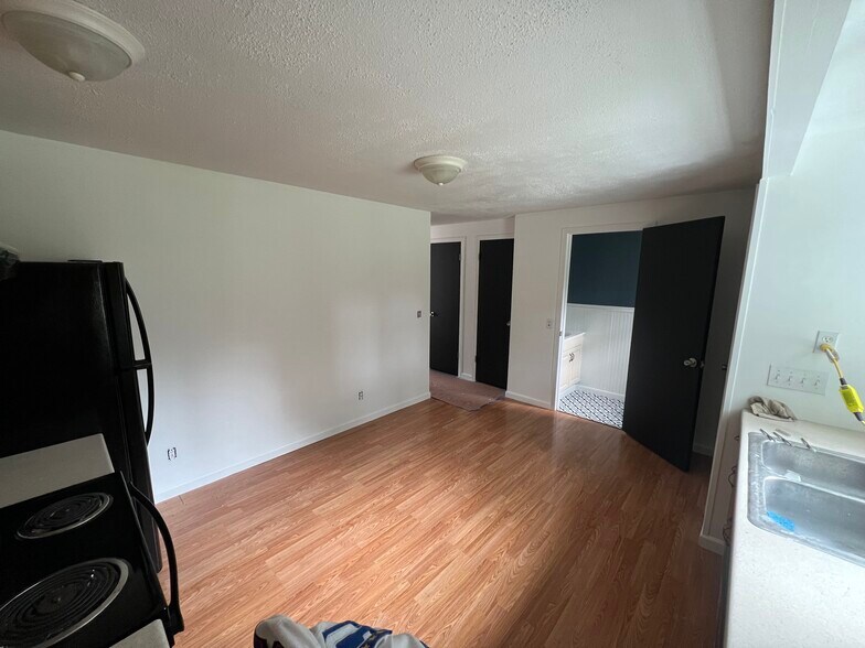 Building Photo - 2881 Kittering Rd