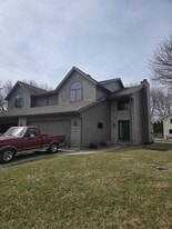 Building Photo - 5849 Woodland Dr