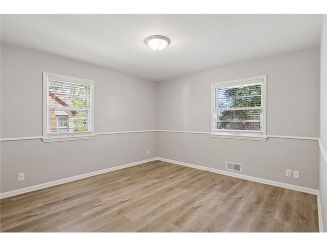Building Photo - 6416 Wilryan Ave