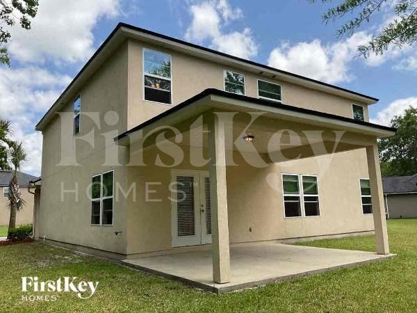 Building Photo - 11685 Paddock Gates Dr