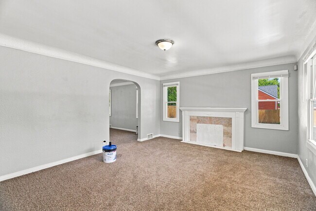 Building Photo - 11867 Elmdale St