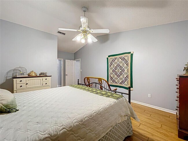 Building Photo - 26338 Glen Eagle Dr