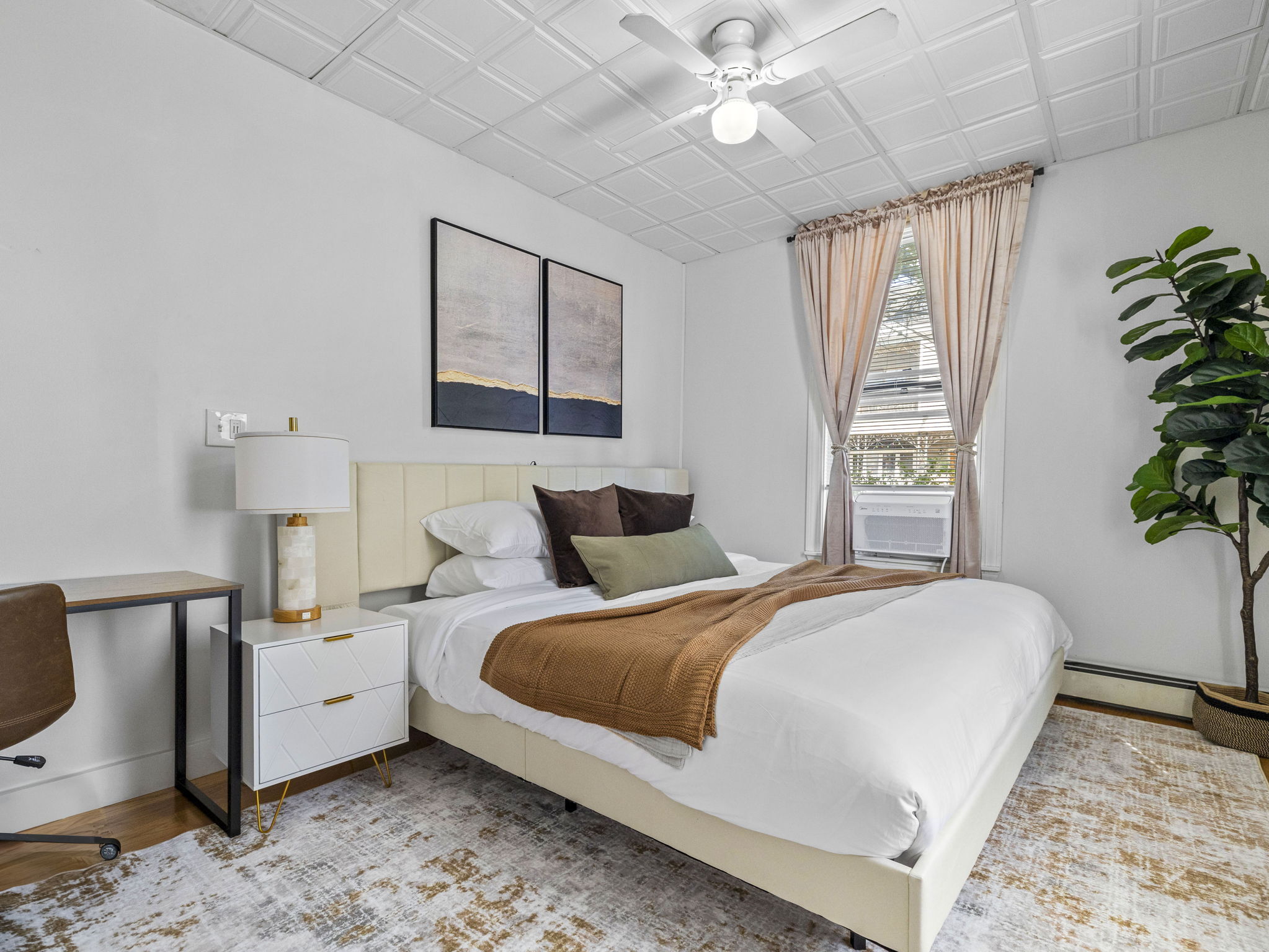 Building Photo - 110 Glen St