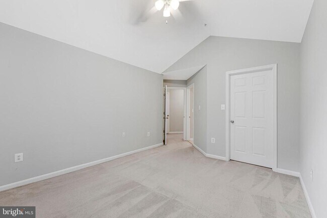 Building Photo - 12747 Fair Briar Ln