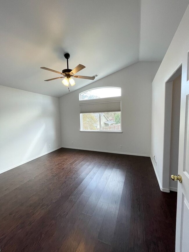 Building Photo - COMING SOON!!! 3 Bedroom 2.5 Bath Home
